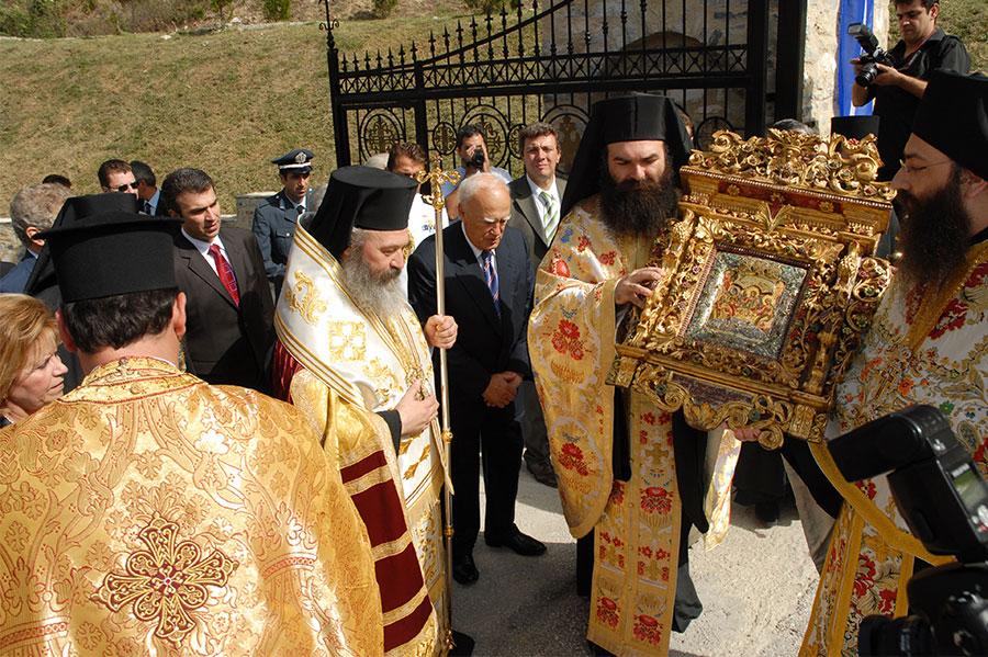 Πρόεδρος Δημοκρατίας Παπούλιας 002