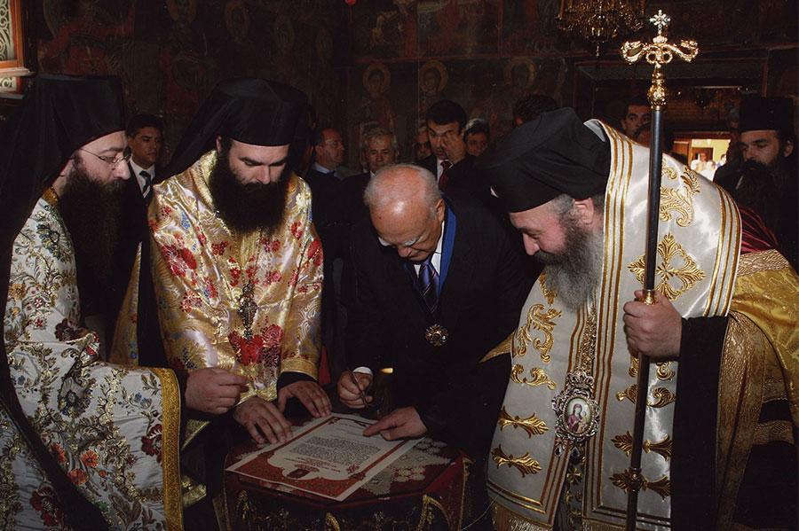 Πρόεδρος Δημοκρατίας Παπούλιας 003